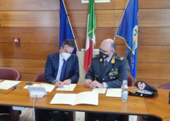 Fondi UE, Controllo e monitoraggio su utilizzo risorse comunitarie: intesa Regione Calabria-Guardia di Finanza