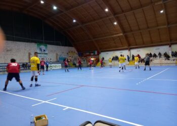 Pallamano Crotone vs Innotech Serrafasano: 32-22 (risultato pt 15-11)