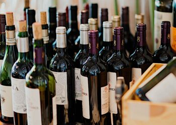 Coldiretti Calabria: le difficoltà del comparto vitivinicolo che deve fare i conti con l’UE che vuole etichettarlo con un bollino nero