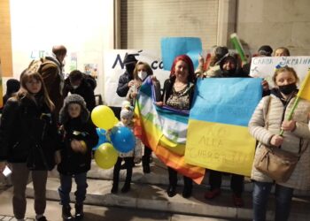 Cirò Marina. Migliaia di persone, associazioni e istituzioni presso il polo d’Infanzia: Attivata una raccolta di beni per il popolo ucraino