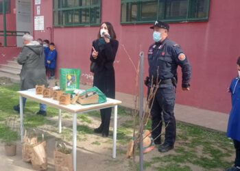 I Carabinieri della Biodiversità di Catanzaro fanno tappa nelle Scuole Butera, Wojtyla e Casopero di Cirò Marina