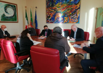 Crotone, riunione in Provincia con i sindaci per royalties e marinerie