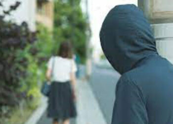 Crotonese perseguita la ex compagna: agli arresti domiciliari per stalking