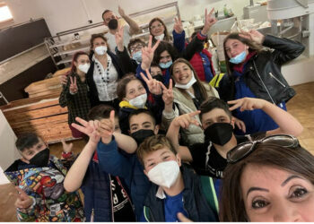 Cirò Marina, gli alunni del Wojtyla al forno “Barone 00” per imparare la ricetta delle “cozzupe calabresi”