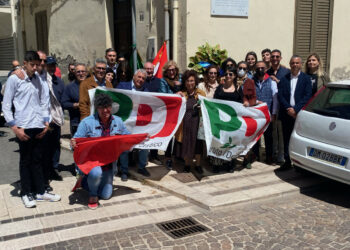 Crotone, il PD e l’ANPI insieme ai sindacati CGIL, CISL e UIL, e alle associazioni Arci, Libera, CSV Aurora e Jobel hanno celebrato il 25 aprile ricordando i Partigiani