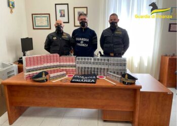 Maxi sequestro di sigarette di contrabbando, arrestato dalla Finanza un cittadino bulgaro