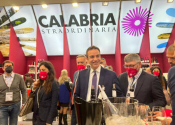 Il presidente della Regione Occhiuto al Vinitaly: “La Calabria racconta al Paese le sue eccellenze”
