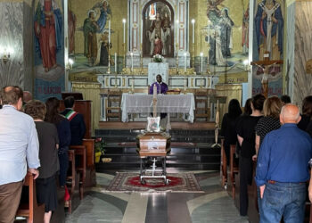 L’ultimo saluto commosso al grande maestro Elio Malena