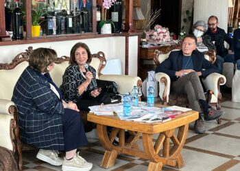 Serata culturale a Cirò Marina con la presentazione del romanzo di Orsola Siciliani