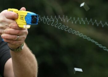 Arriva il Taser anche per gli agenti delle Volanti della Polizia di Crotone