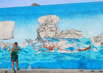 Work in progress nel Porto di Cirò Marina, tre bravi artisti a lavoro per un bellissimo Murales