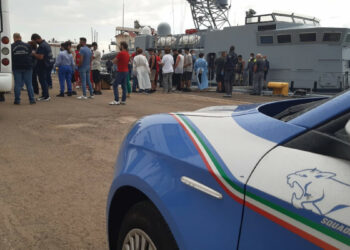 Crotone, sbarco di migranti del 20 giugno: in carcere 2 scafisti turchi