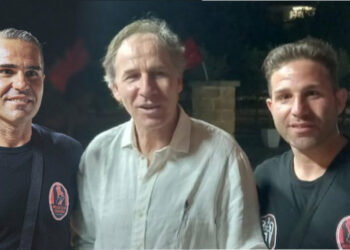 Franco Baresi ospite del Milan club di Crotone, a rappresentare i tifosi di Cirò Marina i fratelli Vincenzo e Pietro Doritti