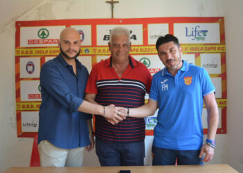 Isola Capo Rizzuto, ufficiale Maiolo in panchina