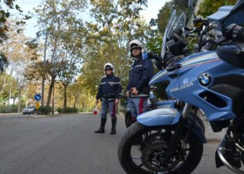 Crotone, la Polizia di Stato arresta ladro seriale di appartamenti