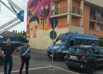 Perché Gualtieri ha fatto rimuovere il murale dedicato alla vittima del raccordo anulare