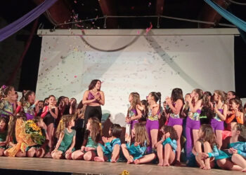 Oltre 300 spettatori allo spettacolo di fine anno “Un Passo per la pace” della Scuola di Danza “Ètoile Academy” di Chiara Liotti