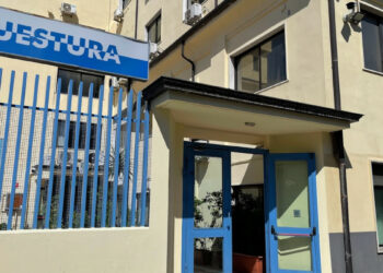 Le Castella: denunciato e sanzionato dalla Polizia amministrativa titolare di chiosco sprovvisto di autorizzazioni