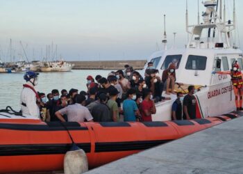 Assalto alla Calabria: Ancora uno sbarco, oltre 40.000 migranti nel 2022