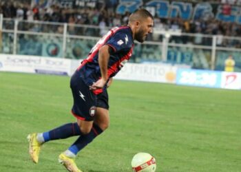 Calcio Serie C, 3a giornata: Pescara vs Crotone 0-1