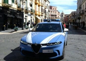 Crotone, arrestato ladro seriale: colto in flagrante mentre rubava rame da un cantiere