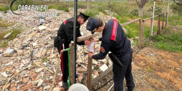 Crotone, rifiuti edili su area privata: scatta il sequestro dei Carabinieri