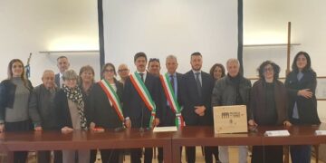 Firmato a Villa Mondragone il patto di gemellaggio tra Cirò e Monte Porzio Catone nel nome di Luigi Lilio e del vino