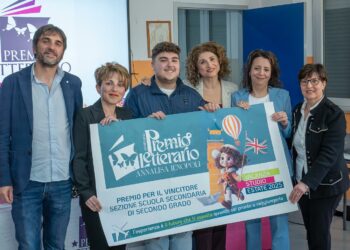 Premio Letterario “Annalisa Ienopoli” 2025: un’opportunità per giovani talenti