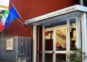 Provincia di Crotone al TAR contro l’ordinanza Errigo: no allo smaltimento dei rifiuti pericolosi in città