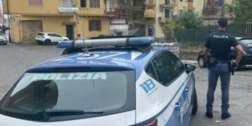 Crotone, la Polizia di Stato arresta un soggetto condannato per spaccio di stupefacenti ed effettua una vasta operazione antidroga nel quartiere Fondo Gesù