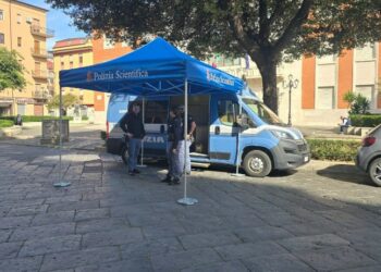 Crotone, la Polizia di Stato impegnata nella campagna di informazione sui bambini scomparsi