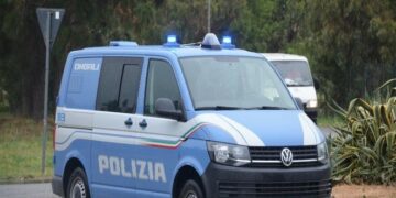 Crotone, la Polizia di Stato intensifica i controlli ad Isola Capo Rizzuto