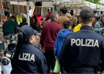 Crotone, tenta di estorcere denaro a un ambulante durante la fiera: arrestato dalla Polizia un pregiudicato