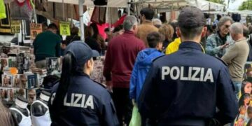 Crotone, tenta di estorcere denaro a un ambulante durante la fiera: arrestato dalla Polizia un pregiudicato