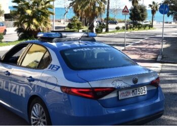 Controlli straordinari della Polizia: chiuse sette attività tra Cirò Marina e Cutro per gravi irregolarità