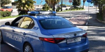 Controlli straordinari della Polizia: chiuse sette attività tra Cirò Marina e Cutro per gravi irregolarità