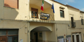 Cirò, il Pd prende le distanze dal sindaco Sculco: “Azzerata la giunta, ma nessun vero cambiamento”