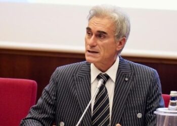 Sanità al collasso, De Palma (Nursing Up): “Fino a 14 pazienti per un solo infermiere. Serve un piano straordinario o sarà il tracollo”