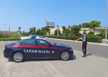 Crotone, viola il divieto di avvicinamento e si avvicina all’ex compagna: arrestato dai Carabinieri