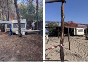 Campeggio abusivo alla foce del Neto, sequestrate due aree in zona protetta: denunciati i responsabili
