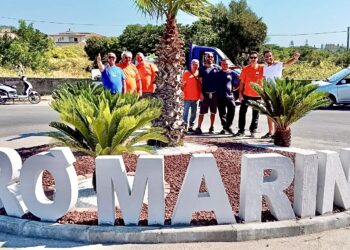 Benvenuti a Cirò Marina: completata la nuova rotonda in via Brisi grazie all’impegno dell’associazione “Città Pulita”