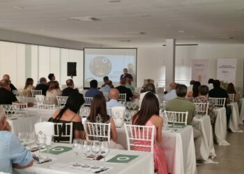 Ben 53 le cantine alla nona edizione di Happy Enology Calabria 2025: premi, confronto e crescita per l’enologia calabrese