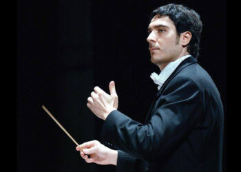 Gianluigi Borrelli, direttore d’orchestra crotonese, firma le musiche del SoundTracks Tour 25 ispirato al cinema