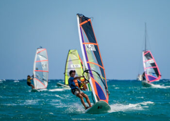 Gran finale a Crotone per la Coppa Primavela Kinder Joy of Moving 2025: vento, sole e giovani talenti protagonisti