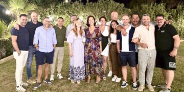 Cena dei ricordi per la 5ª A Geometri dell’Istituto Tecnico “Gangale” di Cirò Marina, si ritrova dopo 26 anni