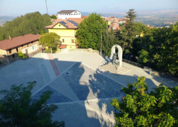 Petilia Policastro, a Pagliarelle si presenta la nuova piazza Caduti sul lavoro