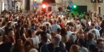 Incontri DiVini 2025: Cirò incanta con vino, arte e amore in una notte da record