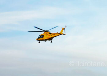 Cirò Marina, incidente sulla SS106 all’ingresso del Villaggio Volvito: tre feriti, uno in elisoccorso