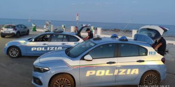 Crotone e provincia: maxi controlli della Polizia di Stato nelle località turistiche, sanzionato ristorante