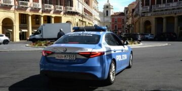 Crotone: la Polizia di Stato arresta un soggetto responsabile di stalking e lesioni